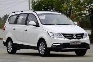 寶駿730七座最新報(bào)價(jià) 最新2021款售價(jià)6萬(wàn)元(貸款三年多花4802元)