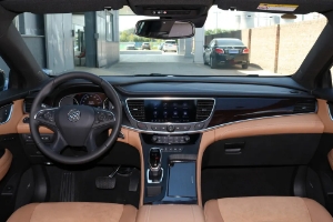 別克君越評價怎么樣,內飾豪華感滿滿(外觀氣質)