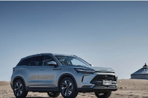 北京x7和哈弗h6哪個(gè)好,北京x7動(dòng)力參數(shù)略高(哈弗h6配置堪稱豪華)