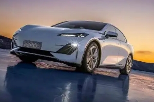 長安深藍sl03最新消息,上市后廠商報價16萬起