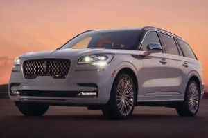 林肯飛行家參數及配置如何 車身長達5米(搭載3.0T六缸發動機)