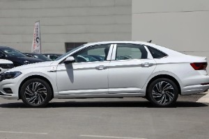 新速騰降價(jià)6萬(wàn) 新車優(yōu)惠1.5萬(wàn)元(優(yōu)惠裸車價(jià)11萬(wàn))