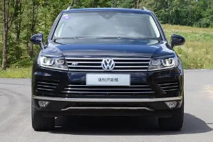 大眾途銳的參數與配置 搭載3.0T發動機(車身長達4.8米)