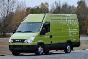 依維柯純電動汽車價格 廠商指導價格23.69萬到23.99萬(車身寬敞性能好)