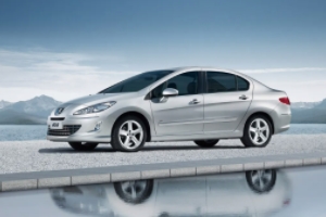 東風標致408裸車價 2022款新車僅售10.57萬元(全款落地11.68萬)