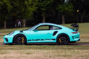 911保時(shí)捷多少錢 2023款911保時(shí)捷新車售價(jià)127.80萬(wàn)(全款落地142.45萬(wàn)元)