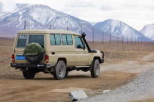 lc78越野車多少錢 lc78越野車新車售價(jià)49.00萬元(全款落地55.13萬元)