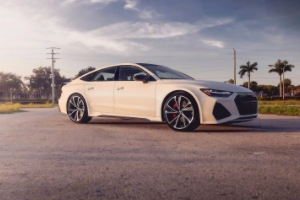 奧迪rs7落地價要多少錢 奧迪rs7新車全款落地163.78萬元(必要花費13.49萬)