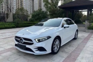 奔馳a是三缸還是四缸 是四缸發(fā)動機(jī)(1.3T渦輪增壓發(fā)動機(jī))