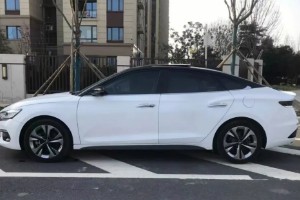 現代菲斯塔2023款圖片及價格 新車售價13萬一輛(分期首付4萬)