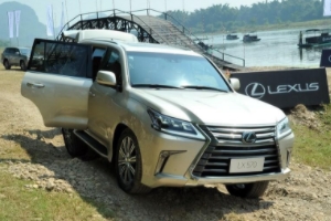 雷克薩斯570報價及圖片價格 19款售價129.10萬(二手車118萬起)