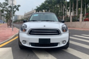 寶馬mini多少錢 新車起步價格19.98萬元(36期月供4176元)