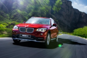 寶馬x1怎么樣 外觀大氣、動力強勁、空間寬敞(2780毫米長軸距)