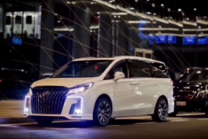 別克gl8怎么樣 配置豐富、行駛穩(wěn)定、加速效果好、外觀帥氣