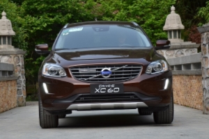 沃爾沃xc60怎么樣 加速動(dòng)力強(qiáng)、車身油耗低、車內(nèi)空間效果好