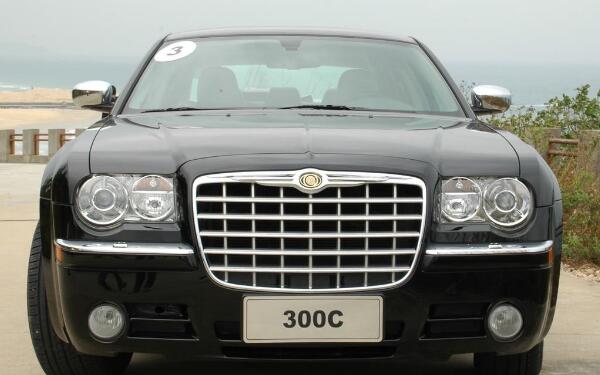 克萊斯勒的車標(biāo)歷史 實力強勁的家族企業(yè)