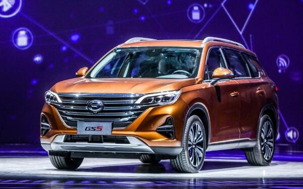 廣汽傳祺GS5科技智領版測評 廣汽傳祺gs5價格多少