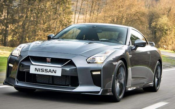 日產高性能跑車 gtr價格多少錢一輛