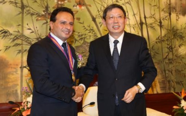 企業(yè)家艾博彬是誰(shuí) 德?tīng)柛E煽硕麻L(zhǎng)