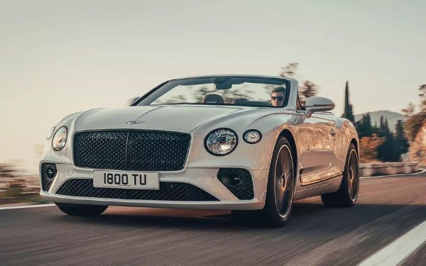 通用泛亞設計總監 殷福瑞的任職經歷