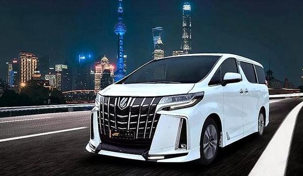 豐田埃爾法黃金特別版，舒適感強，動力足