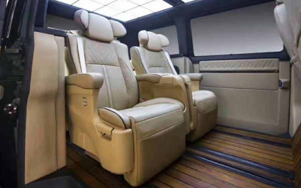 汽車內飾翻新需要學幾年 汽車內飾翻新培訓費多少