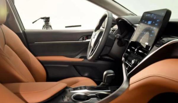 2021款凱美瑞上市,配置車載微信(滿足年輕人的喜好)