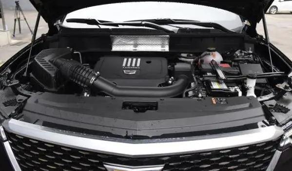 新款凱迪拉克XT6，家用商用都適合（有面子的車型）