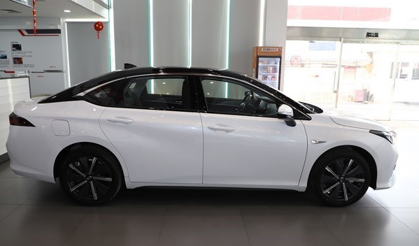 廣汽本田EA6上市，0-50km/h加速僅3.5秒（動(dòng)感十足）