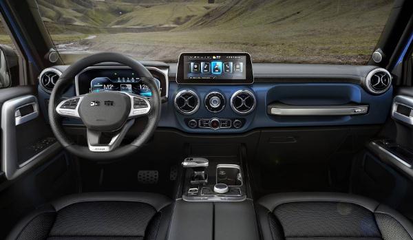 北京BJ40刀鋒英雄版上市，自駕游就選它（價格實惠）