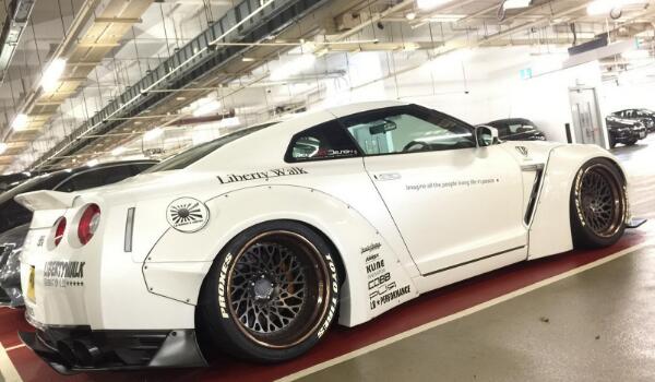 3.8T發送機555大馬力 gtr是什么車