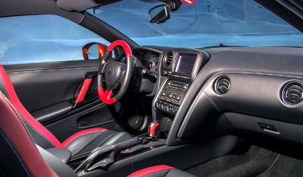 3.8T發送機555大馬力 gtr是什么車