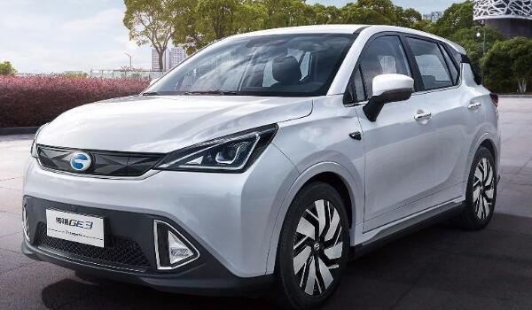 三元鋰電池最大續(xù)航410km 廣汽傳祺ge3純電動車價(jià)格