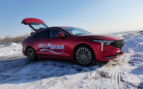 一汽奔騰b70多少錢(qián) 落地價(jià)11萬(wàn)左右