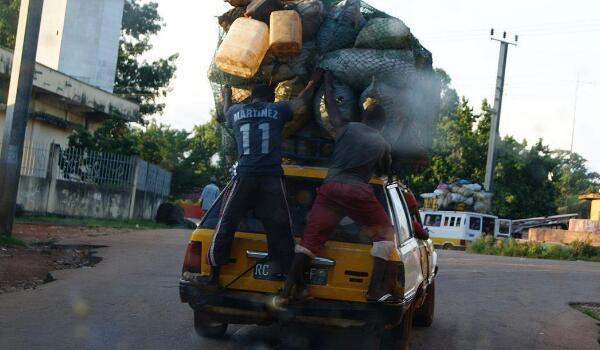 5個大人加1個嬰兒算超載嗎 超載1人處罰扣分標準