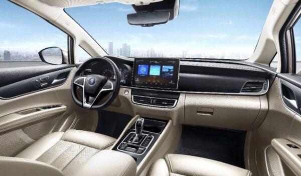 電動機最大功率110kw純電續航81km 比亞迪宋max7座新能源價格