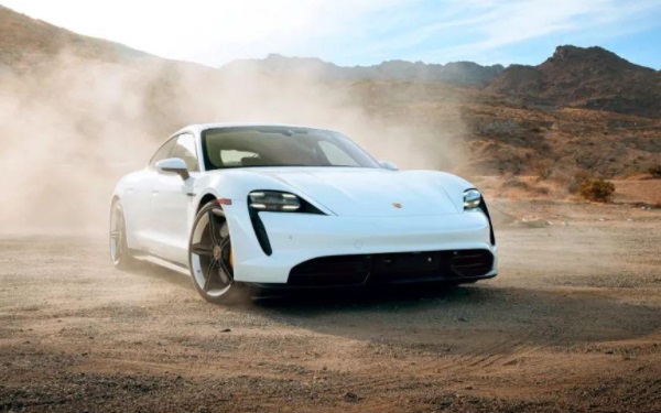 保時捷taycan自動駕駛系統 保時捷taycan駕駛感受如何