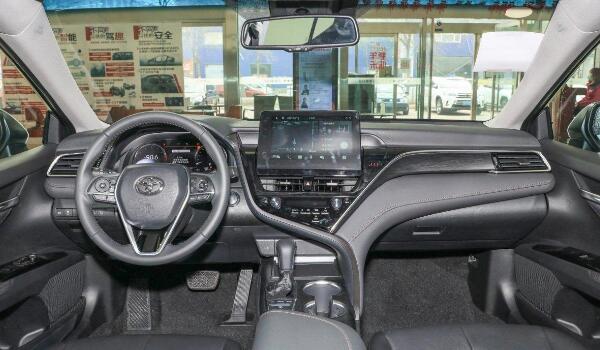 2.5L燃油版與油電混合大對(duì)比 是買凱美瑞好還是買亞洲龍好