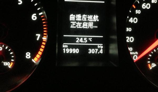 自適應巡航系統，巡航控制技術發展而來(可以減輕駕駛疲勞）