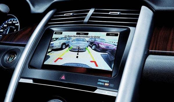 倒車視頻影像,讓你準確把握后方路況(減少安全事故)