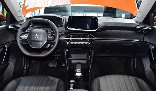 10萬1.2T法系合資緊湊suv 東風(fēng)標(biāo)致suv2008價格