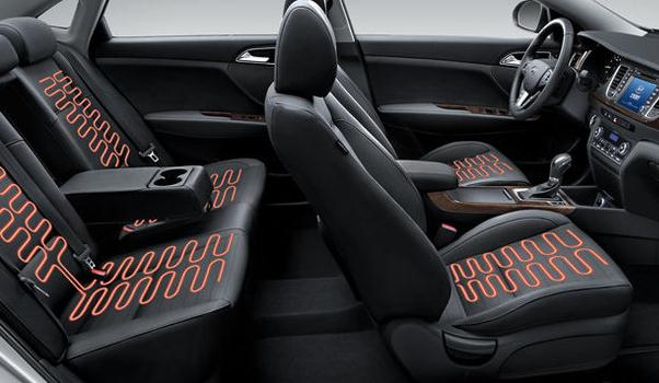 運動風格座椅,運動風的時尚感(年輕人偏愛運動風)