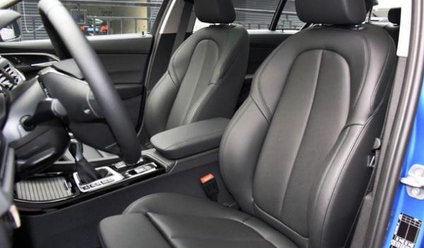 運動風格座椅,運動風的時尚感(年輕人偏愛運動風)