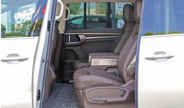 什么是側滑門,高端車型的標配(方便個性又實用)