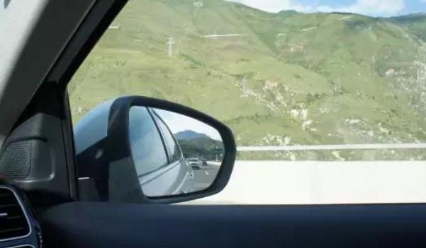 什么是多層隔音玻璃,提高隔音效果(創造安靜舒適的環境)