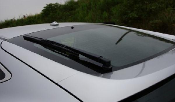 什么是后雨刷,智能化感應更貼心(提供良好視野)