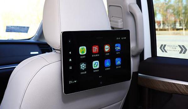 什么是后排液晶屏,高端車型的配置(長途坐車不寂寞)