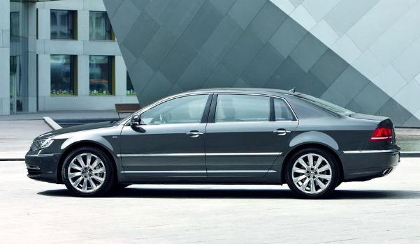 輝騰多少錢一輛,不怕奔馳寶馬,就怕大眾帶字母(奢華低調不起眼)