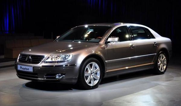 輝騰多少錢一輛,不怕奔馳寶馬,就怕大眾帶字母(奢華低調不起眼)