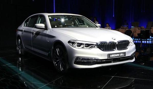 華晨寶馬5系多少錢,動力霸氣價格美麗(市場價41.39-54.44萬元)